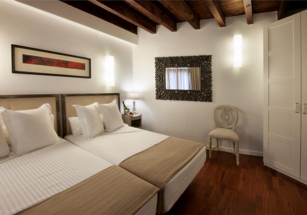 Apartamentos Abad Toledo Cameră foto